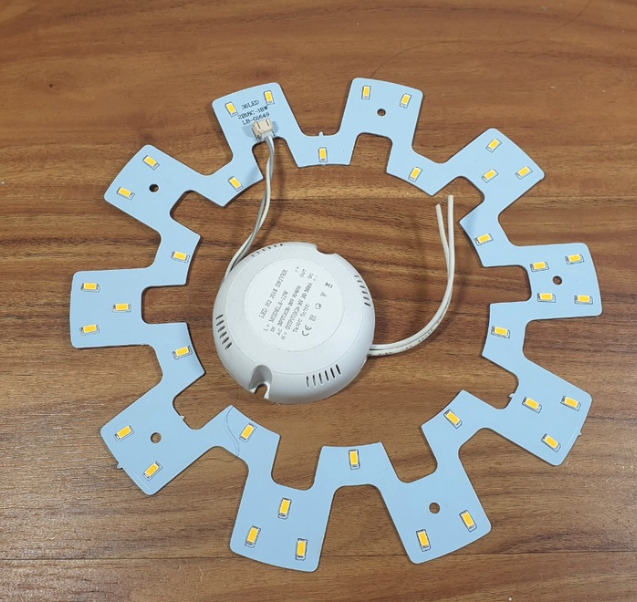 Vỉ đèn Led tròn thay thế đèn ốp trần 12W 1 Vỉ đèn Led tròn thay thế đèn ốp trần 12W